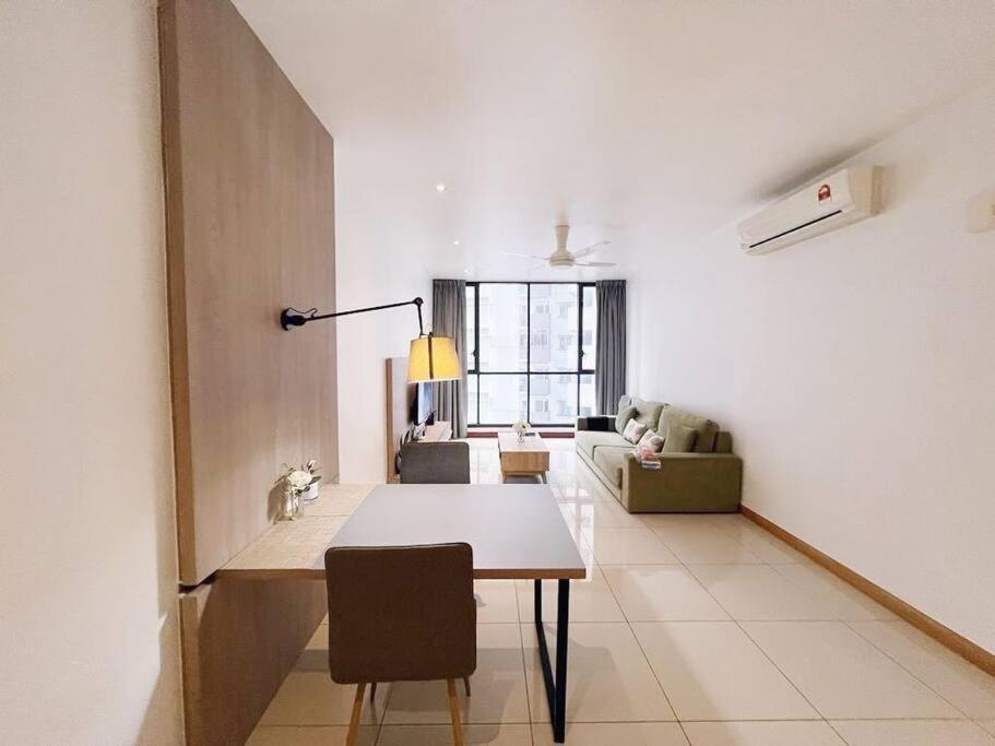 Promoconnected Train 2 Bedroom * Kuala Lumpur