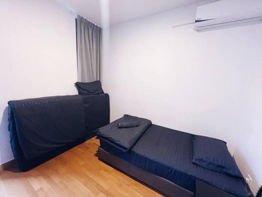 Promoconnected Train 2 Bedroom Apartment Kuala Lumpur